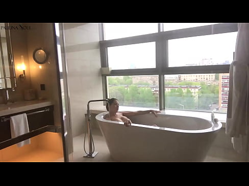 ❤️ Une énorme nana se branlant passionnément la chatte dans la salle de bains ❤ Porno at us fr.pornmega-com.ru  ﹏