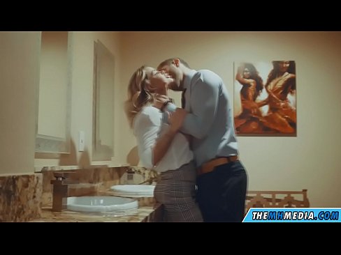 ❤️ Quand une blonde plantureuse vous séduit dans des toilettes publiques. ❤ Porno at us fr.pornmega-com.ru  ﹏